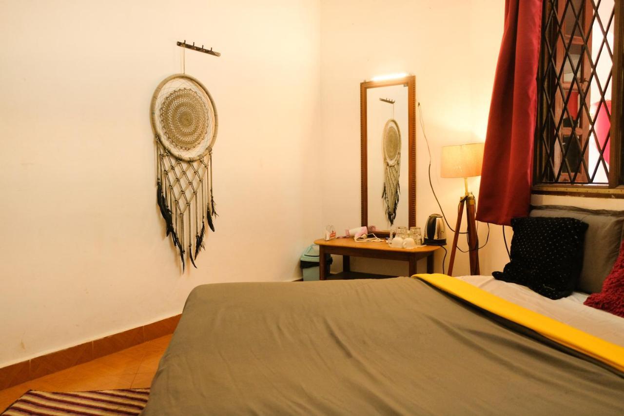 Mitra Hostel Vagator Buitenkant foto