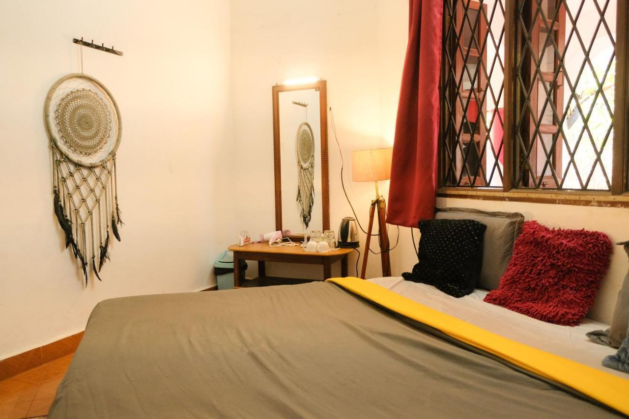 Mitra Hostel Vagator Buitenkant foto
